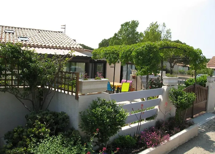 Willa Charmante T3 Climatisee Avec Veranda, Terrasse Et Jardinet - Proche Et Commerces - Fr-1-106-54 *